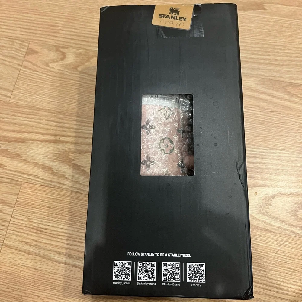 LV Stanley - Picture 2 of 9